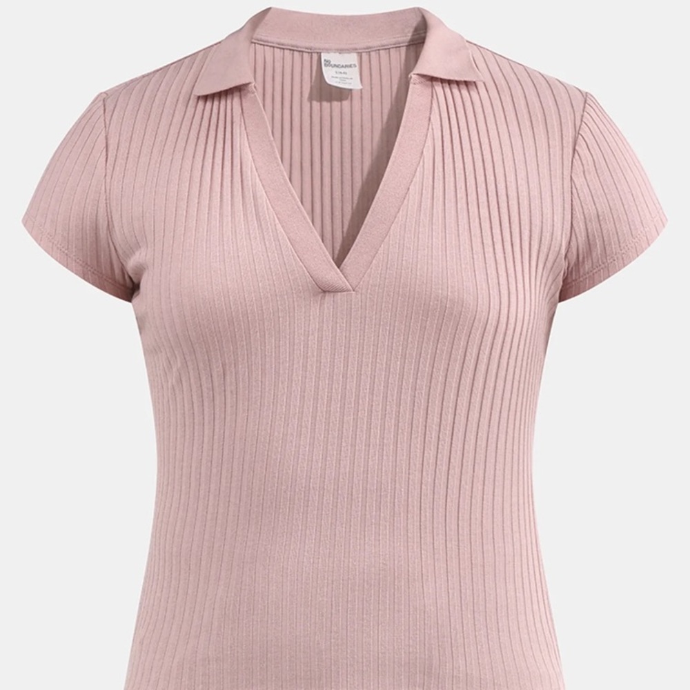 Women's No Boundaries Johnny Collar Polo Shirt